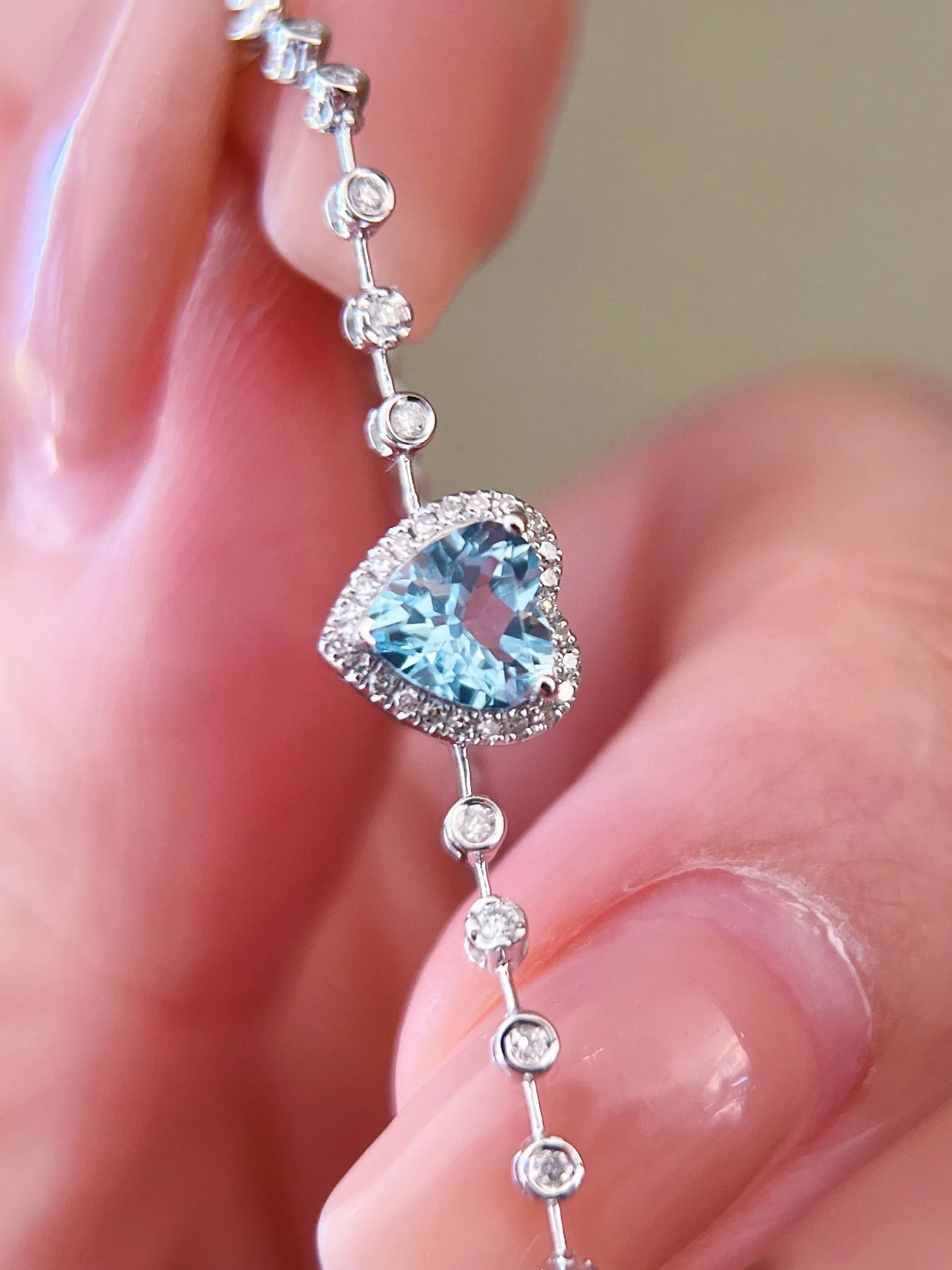 18K Solid gold Aquamarine Diamond Heart bracelet