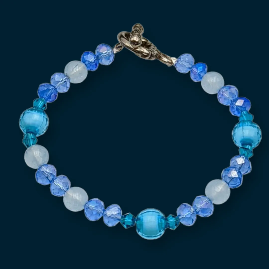 Bracelet with Aquamarine Gemstone -Echo of a Stone
