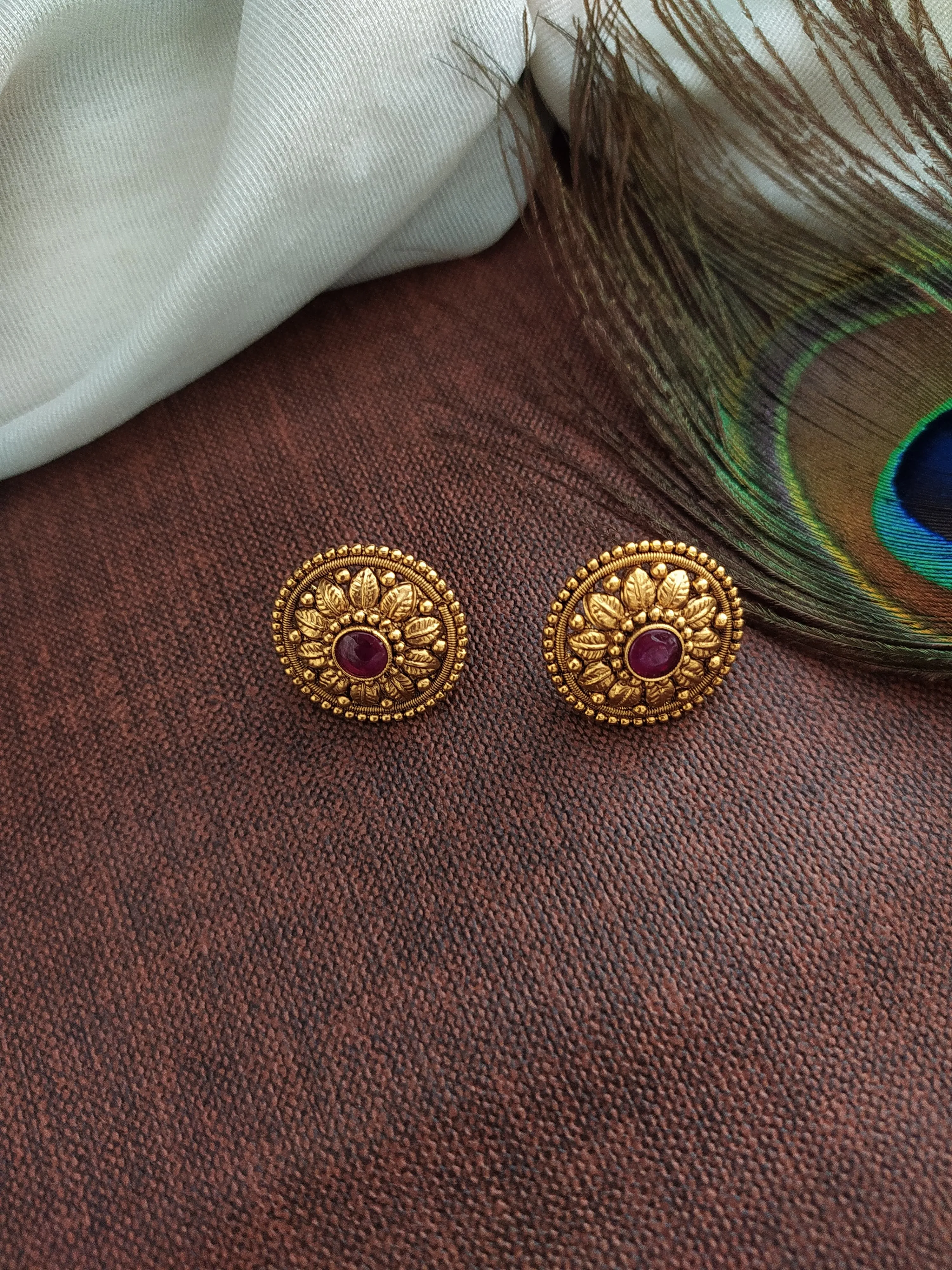Center Pendant Plain Nagas Work Antique Mala Set