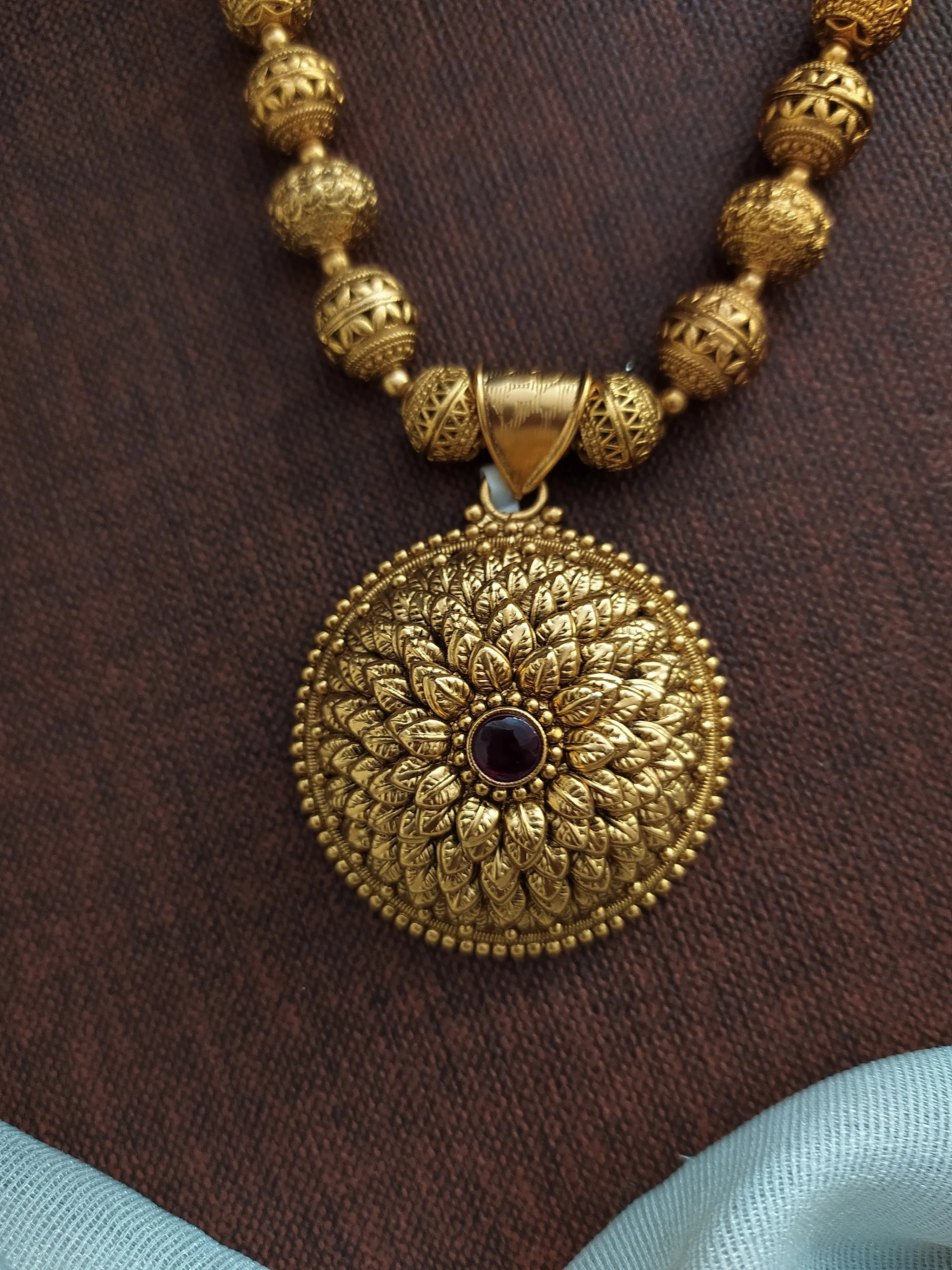 Center Pendant Plain Nagas Work Antique Mala Set
