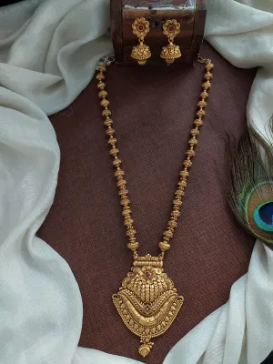 Elegant Floral Design Heavy Pendant Nagas Work Mala Set