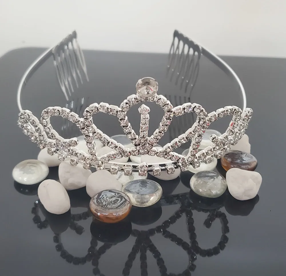 FH2 Large Rhinestone Tiara AY0380