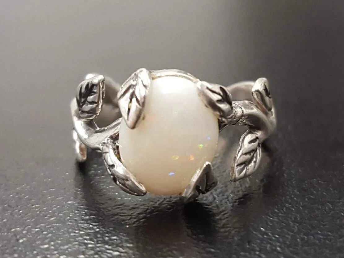Opal Solitaire Ring - Leaf Silver Band - Opal Boho Ring