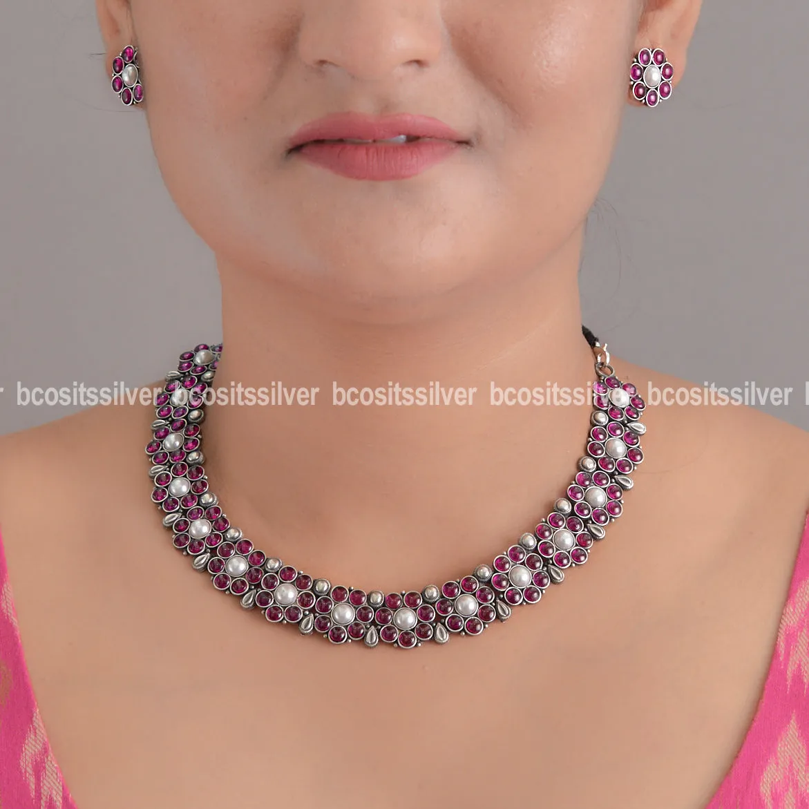 Oxidized Maya Short Necklace - 1123