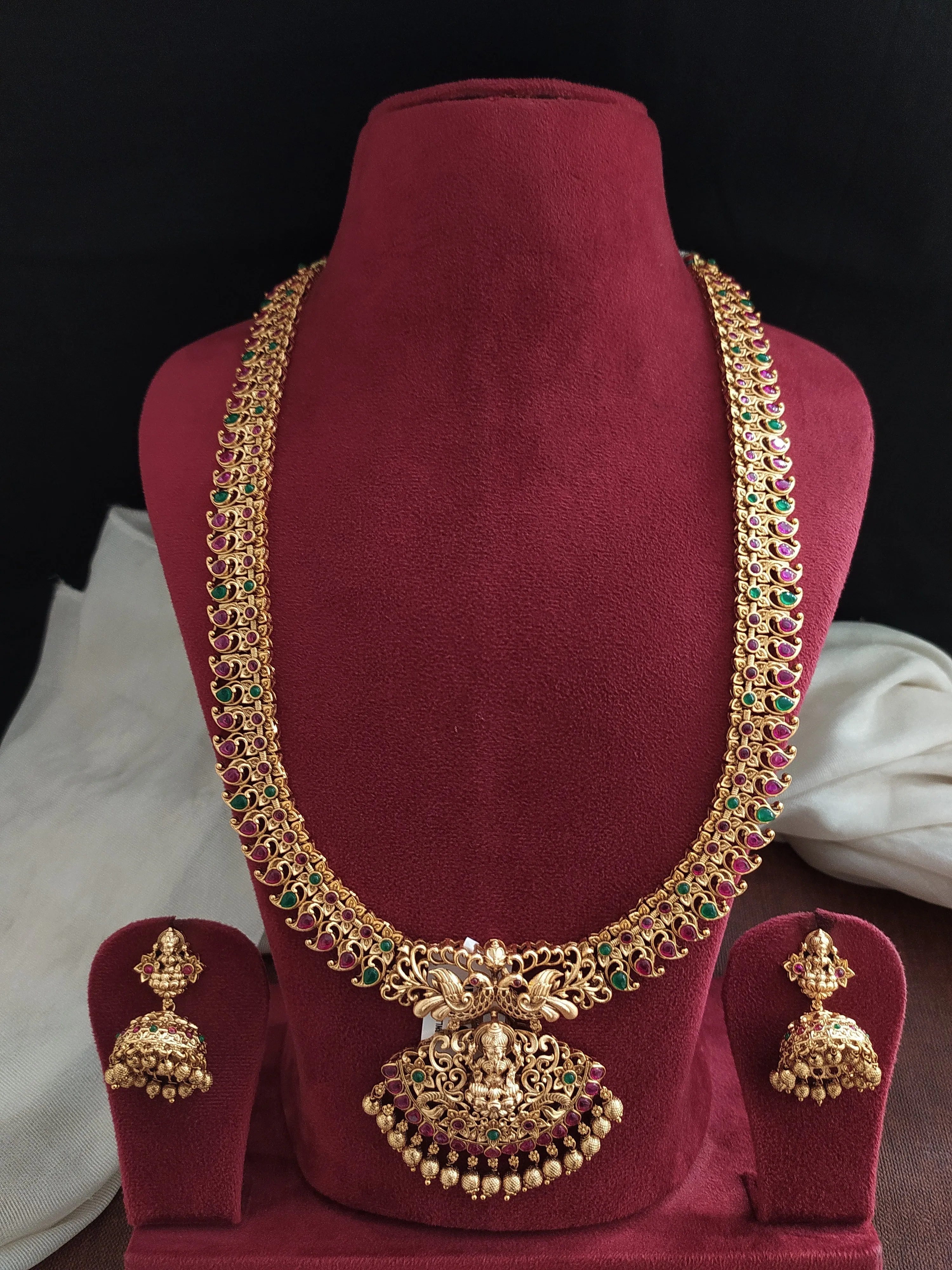 Traditional Design Kemp Stones Antique Long Haram Set