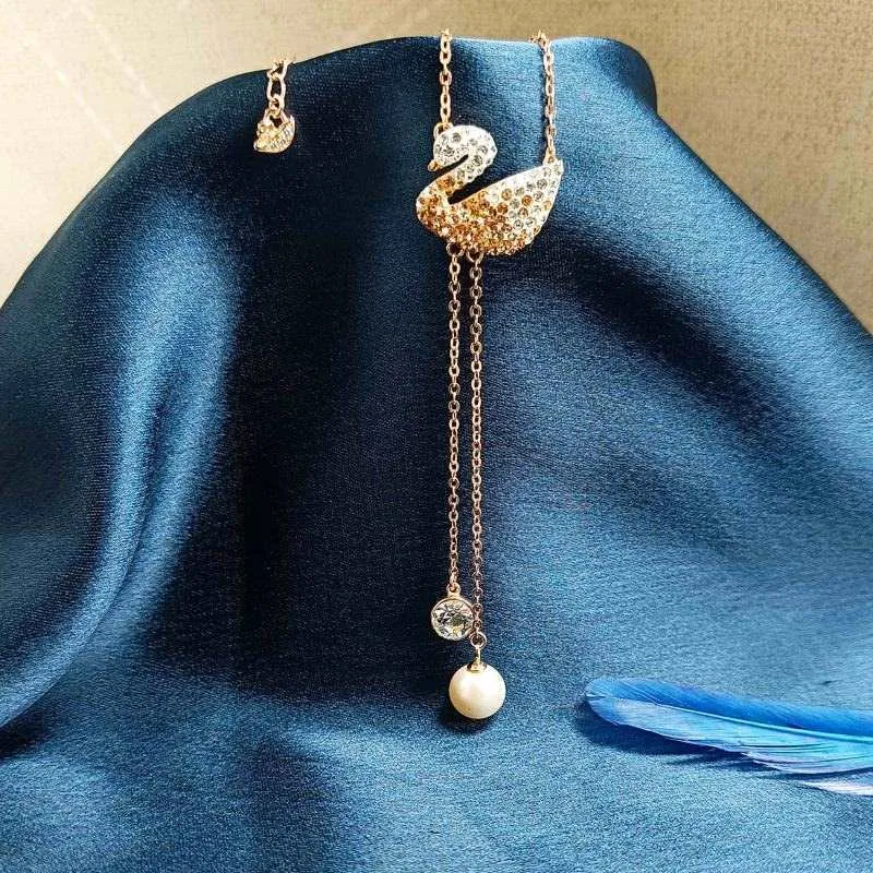 Unique Swan Necklace with Pearl